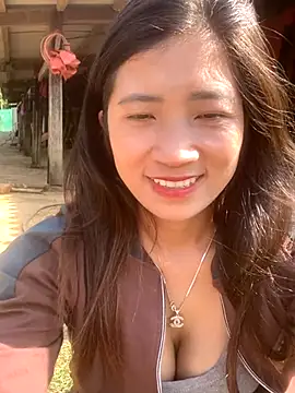 ThiHa003 online show from 10/29/25, 02:54