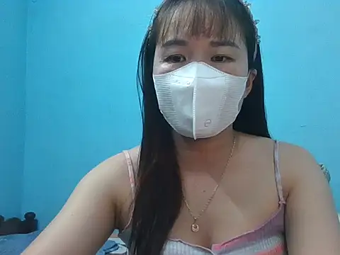 Snapshot of Hachi077 chatting on 11/13/25, 01:04 Hachi077 online show from 11/13/25, 01:04