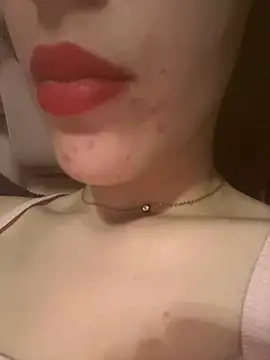 Snapshot of Mimisixo chatting on 06/17/26, 05:51 Mimisixo online show from 06/17/26, 05:51