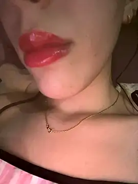 Mimisixo online show from 10/03/25, 09:05