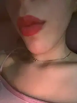 Mimisixo online show from 10/04/25, 10:44