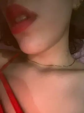 Mimisixo online show from 10/10/25, 09:37