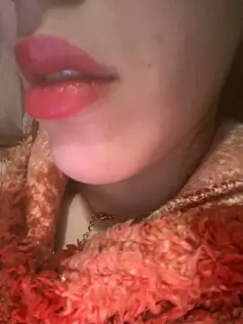 Mimisixo online show from 03/08/26, 12:05