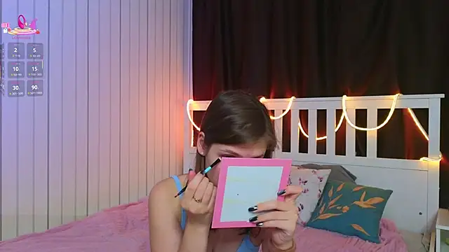 BeatrixCarIeton online show from 11/30/25, 07:25