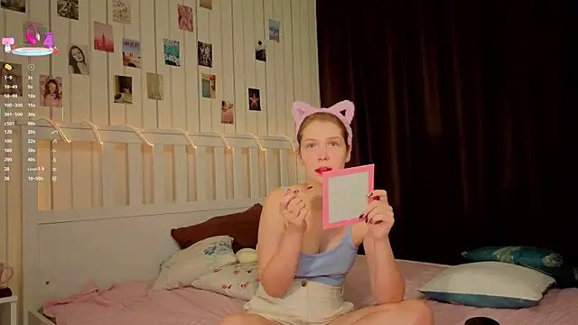 BeatrixCarIeton online show from 12/20/25, 08:22