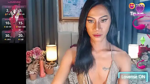 Snapshot of sassylatina chatting on 10/26/25, 01:44 sassylatina online show from 10/26/25, 01:44