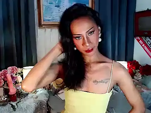 Snapshot of sassylatina chatting on 09/11/25, 03:45 sassylatina online show from 09/11/25, 03:45