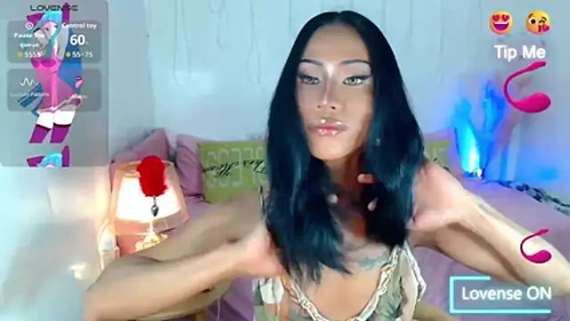 Snapshot of sassylatina chatting on 10/25/25, 01:56 sassylatina online show from 10/25/25, 01:56