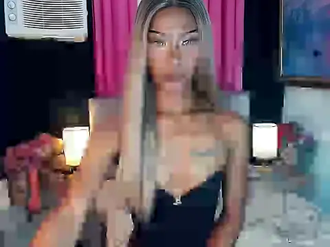 Snapshot of sassylatina chatting on 06/04/26, 02:44 sassylatina online show from 06/04/26, 02:44