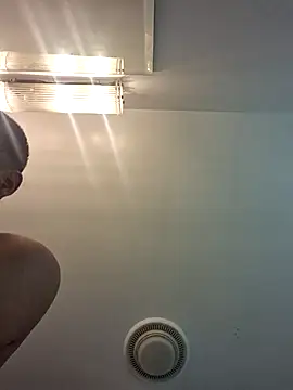 Cnutt310 online show from 11/07/25, 04:06