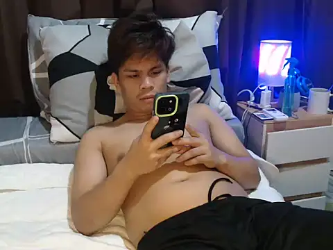 Snapshot of cumwhat_me chatting on 06/25/26, 12:52 cumwhat me online show from 06/25/26, 12:52