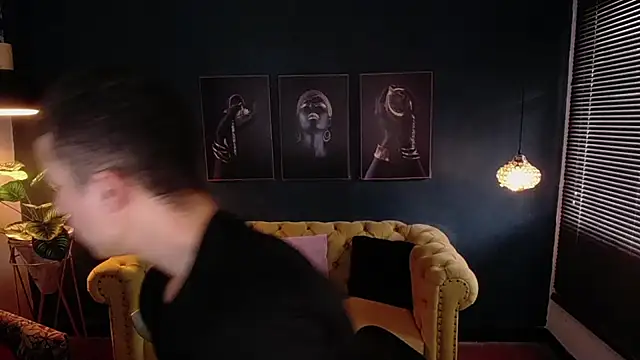 Snapshot of deivid_parker chatting on 10/20/25, 01:55 deivid parker online show from 10/20/25, 01:55