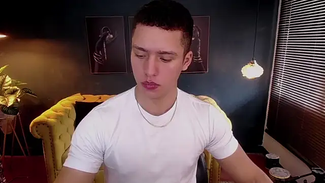 Snapshot of deivid_parker chatting on 10/10/25, 01:56 deivid parker online show from 10/10/25, 01:56