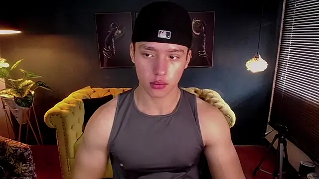 Snapshot of deivid_parker chatting on 10/23/25, 02:05 deivid parker online show from 10/23/25, 02:05