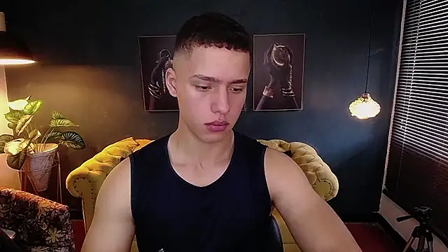 Snapshot of deivid_parker chatting on 09/23/25, 02:02 deivid parker online show from 09/23/25, 02:02