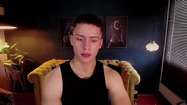 Snapshot of deivid_parker chatting on 11/13/25, 03:16 deivid parker online show from 11/13/25, 03:16