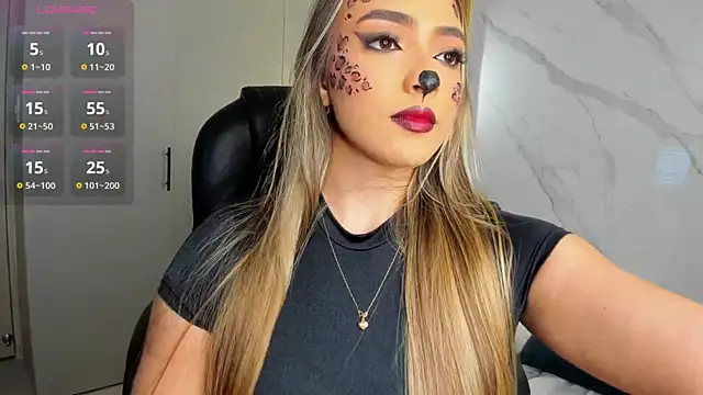 KYLIE JONES6 online show from 10/22/25, 11:36