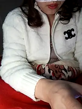 Ariana-Vy online show from 01/11/26, 03:08