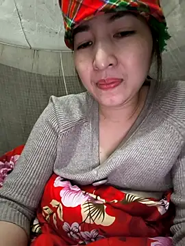 Ariana-Vy online show from 12/14/25, 12:44