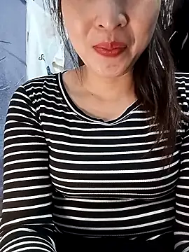 Ariana-Vy online show from 11/27/25, 12:22