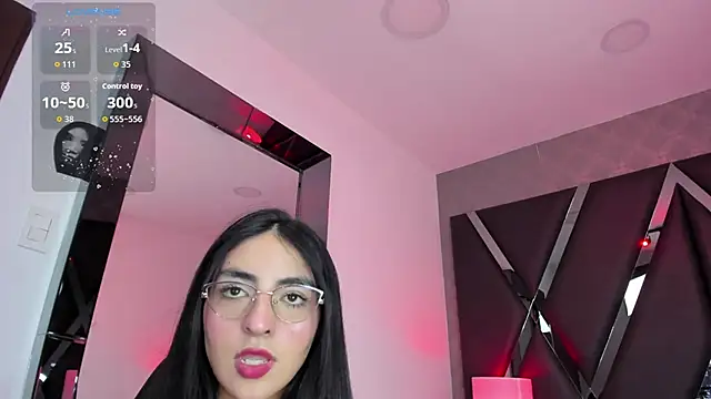 Snapshot of LennaBlair chatting on 10/30/25, 09:55 LennaBlair online show from 10/30/25, 09:55