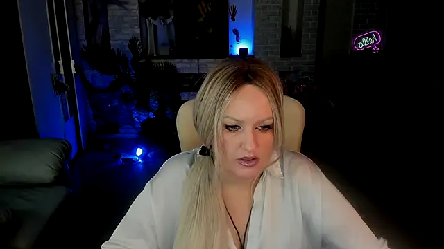 MariemLui online show from 10/25/25, 08:02