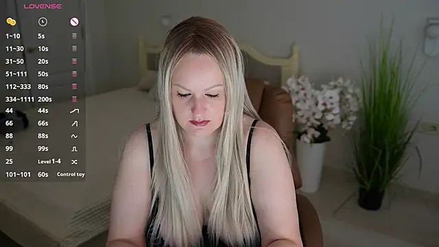 MariemLui online show from 05/19/26, 07:48