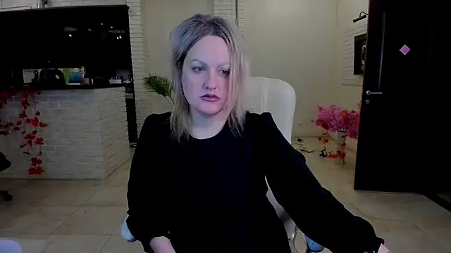 MariemLui online show from 12/03/25, 12:37