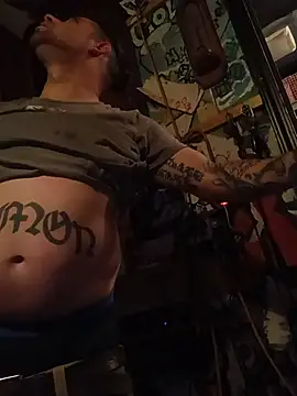 Twoslipperywhenwett online show from 11/14/25, 03:59