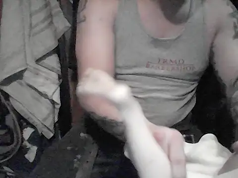 Twoslipperywhenwett online show from 11/15/25, 10:36