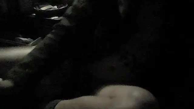 Twoslipperywhenwett online show from 11/20/25, 07:36