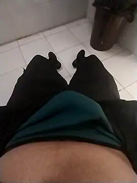 Snapshot of Novinhoamacoroas1002 chatting on 12/23/25, 04:45 Novinhoamacoroas1002 online show from 12/23/25, 04:45