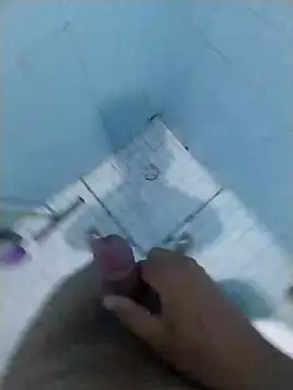 Snapshot of Novinhoamacoroas1002 chatting on 12/13/25, 08:37 Novinhoamacoroas1002 online show from 12/13/25, 08:37