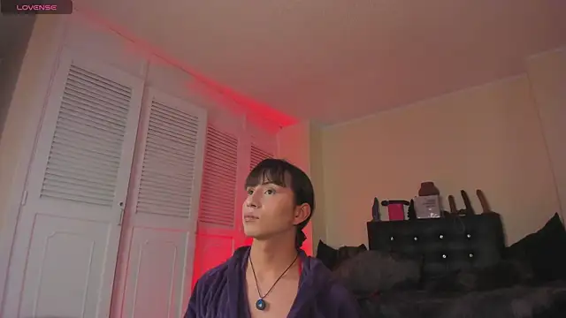 Snapshot of Draculairis chatting on 09/18/25, 02:09 Draculairis online show from 09/18/25, 02:09