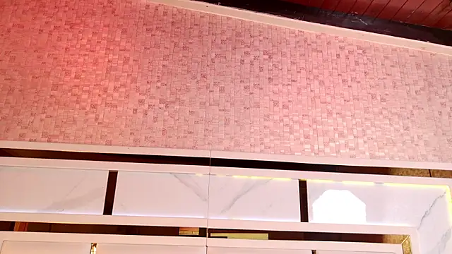 ambar rosse25 online show from 11/27/25, 11:43