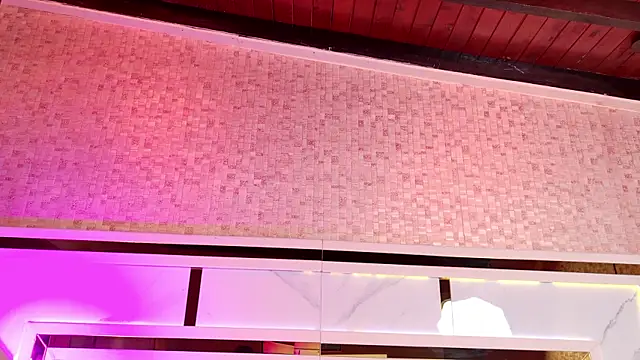 ambar rosse25 online show from 11/25/25, 11:43