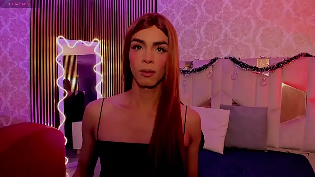 LIHIAN TAY online show from 11/29/25, 03:50