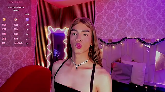 LIHIAN TAY online show from 12/23/25, 03:28