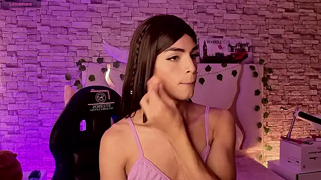 LIHIAN TAY online show from 02/26/26, 12:27