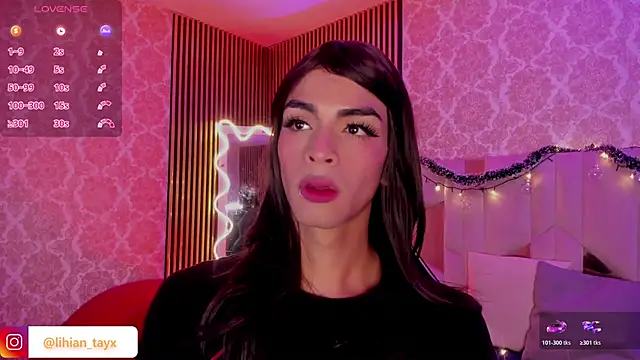 LIHIAN TAY online show from 12/19/25, 03:43