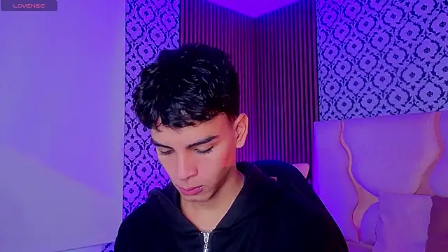 LIHIAN TAY online show from 04/08/26, 12:28