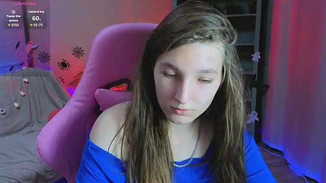 Mia Myles online show from 10/28/25, 10:25