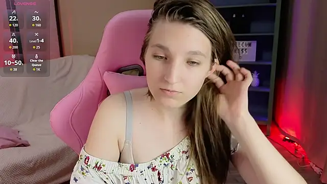 Mia Myles online show from 10/10/25, 10:38