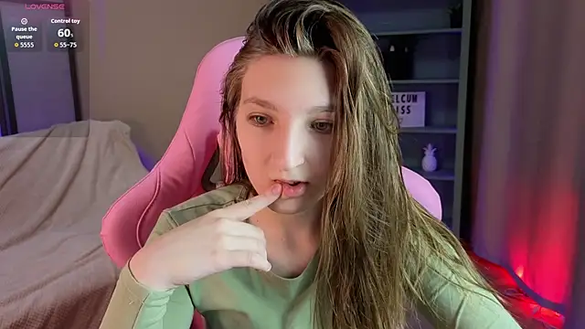 Mia Myles online show from 09/21/25, 10:09