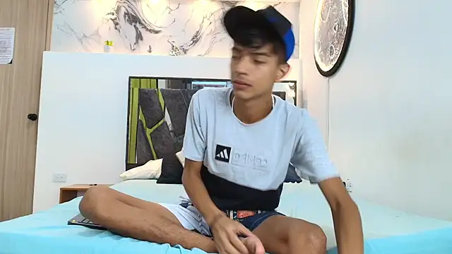PRETTY SEX1 online show from 09/18/25, 07:11