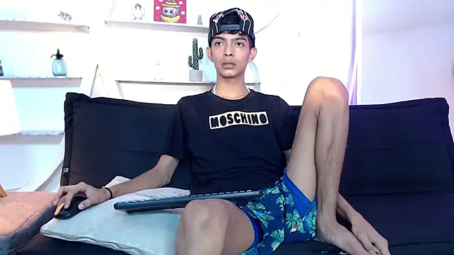 PRETTY SEX1 online show from 10/25/25, 01:23