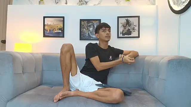 PRETTY SEX1 online show from 12/18/25, 01:26