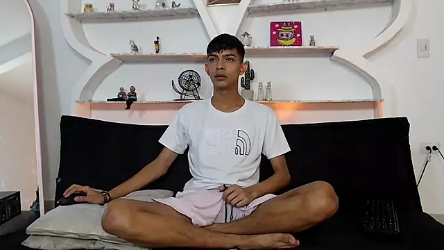 PRETTY SEX1 online show from 11/11/25, 01:17