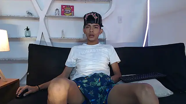 PRETTY SEX1 online show from 10/17/25, 01:24
