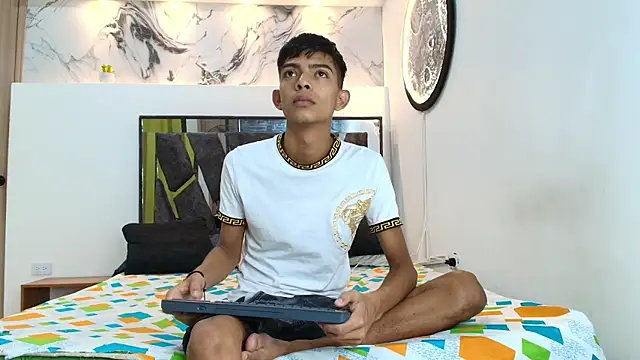PRETTY SEX1 online show from 09/10/25, 07:07